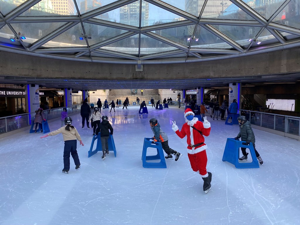 Ice Rink Opens at Waveny