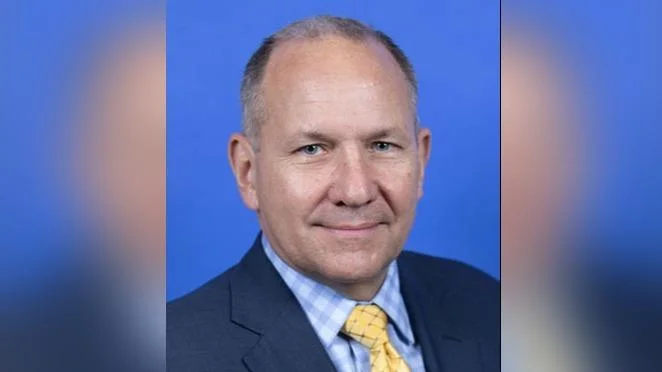 Lloyd Smucker U.S. House of Representatives from Pennsylvania - Official U.S. House Headshot