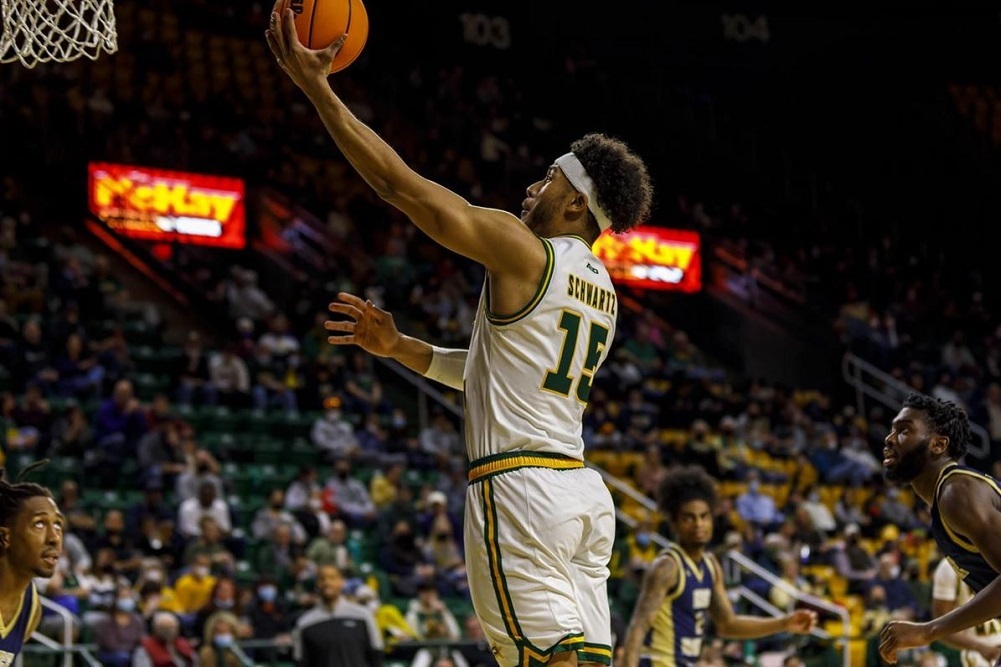 D’Shawn Schwartz to Compete in Dos Equis 3x3U National Championship