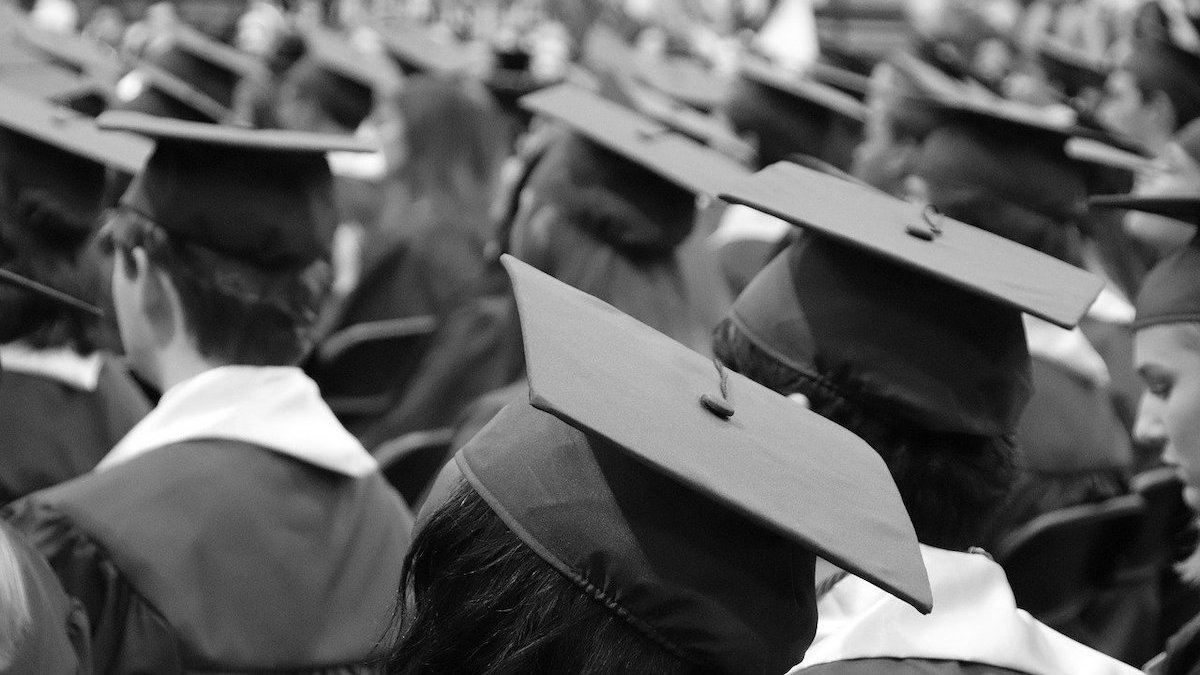 Gonzaga University offers a program where undergraduate students can take graduate credits. Gonzaga University offers a program where undergraduate students can take graduate credits.
