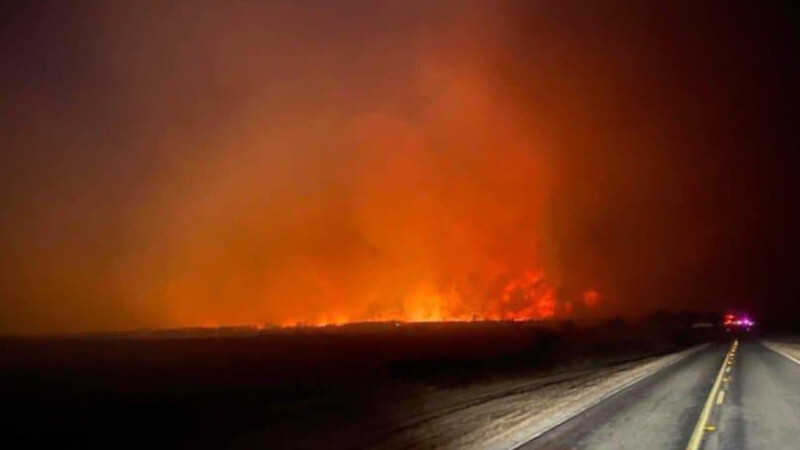 Abbott on wildfires: ‘I commend the hard work and selfless acts of thousands of first responders and firefighters’ Abbott on wildfires: ‘I commend the hard work and selfless acts of thousands of first responders and firefighters’