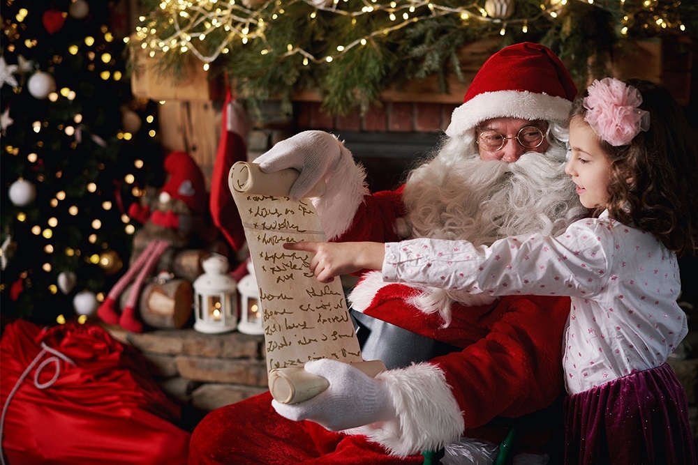 Santa Visits South End of Island on December 16