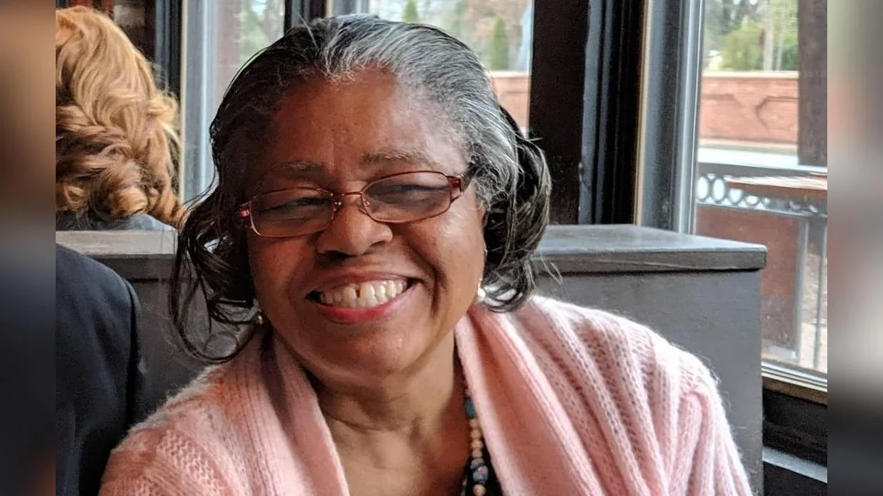 Jeannette Barnett, Artist - Jeannette Barnett IG Jeannette Barnett, Artist - Jeannette Barnett IG