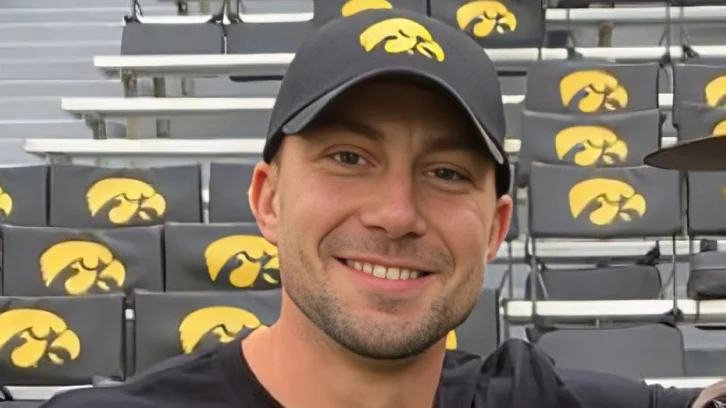Iowa Athletic Strategic Communications receives FWAA’s Super 11 Award