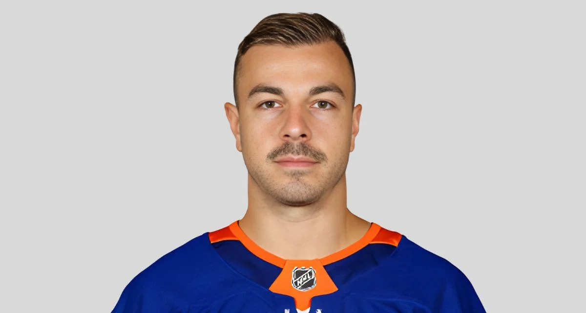 Jean-Gabriel Pageau, New York Islanders Jean-Gabriel Pageau, New York Islanders