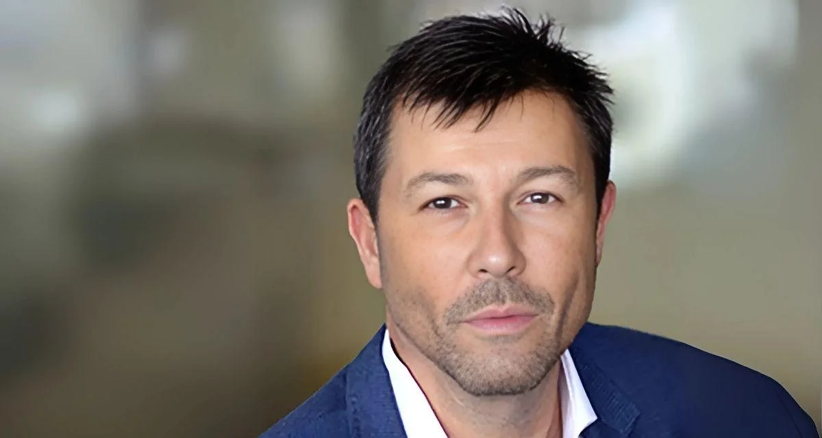 Julian Epstein - Official Website Julian Epstein - Official Website