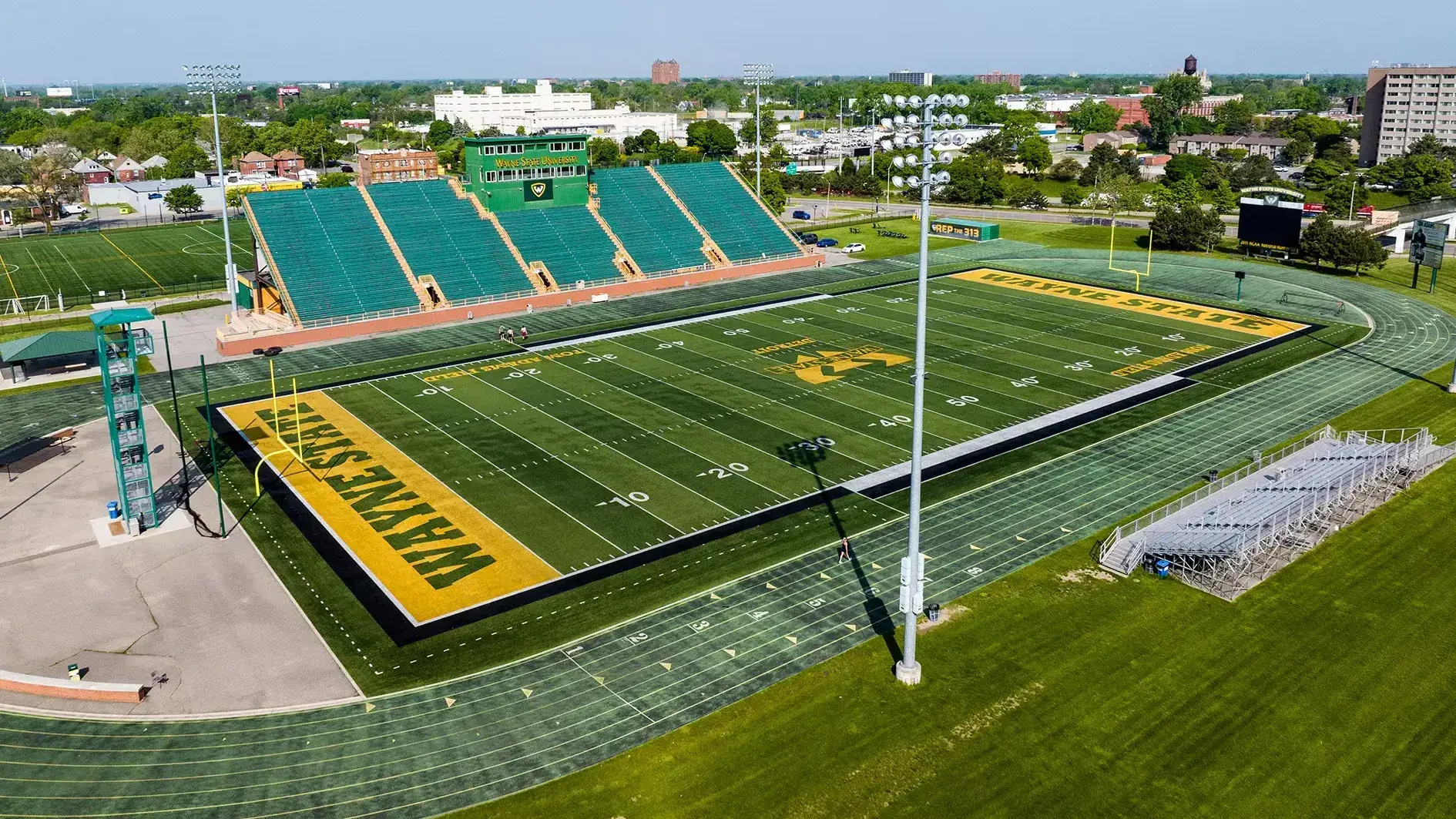 Wayne State runners compete at Oakland University invite