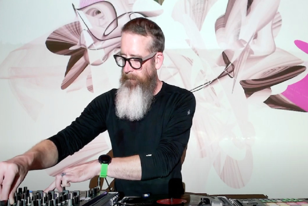 Iowa State designer turns sound into graphics in partnership with Maestro guitar pedals Iowa State designer turns sound into graphics in partnership with Maestro guitar pedals
