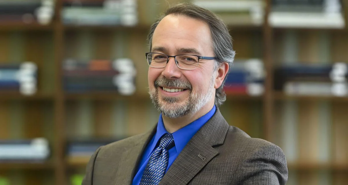 Louisiana Tech professor addresses global audience at MEGAComm conference