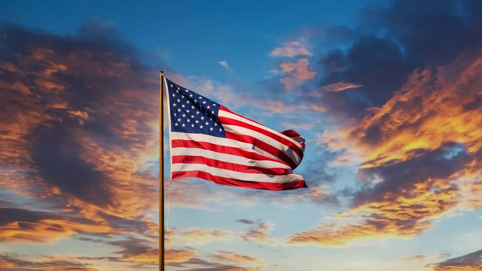 Kellogg Ace Hardware to give away American flags