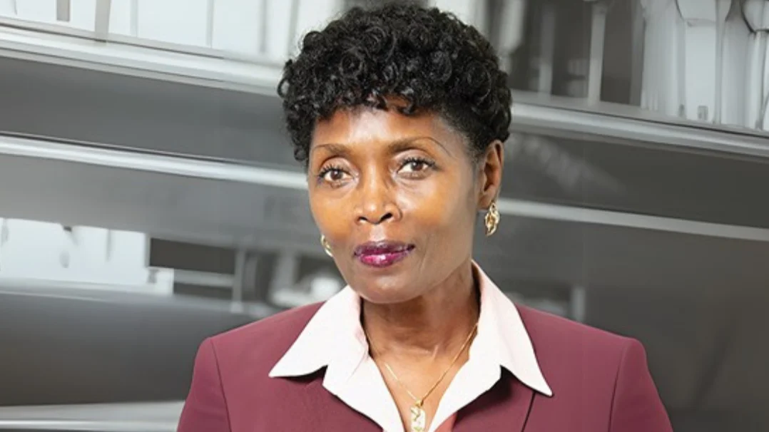 Hinton concludes assignment; Almaraz named interim deputy chief administrative officer Hinton concludes assignment; Almaraz named interim deputy chief administrative officer