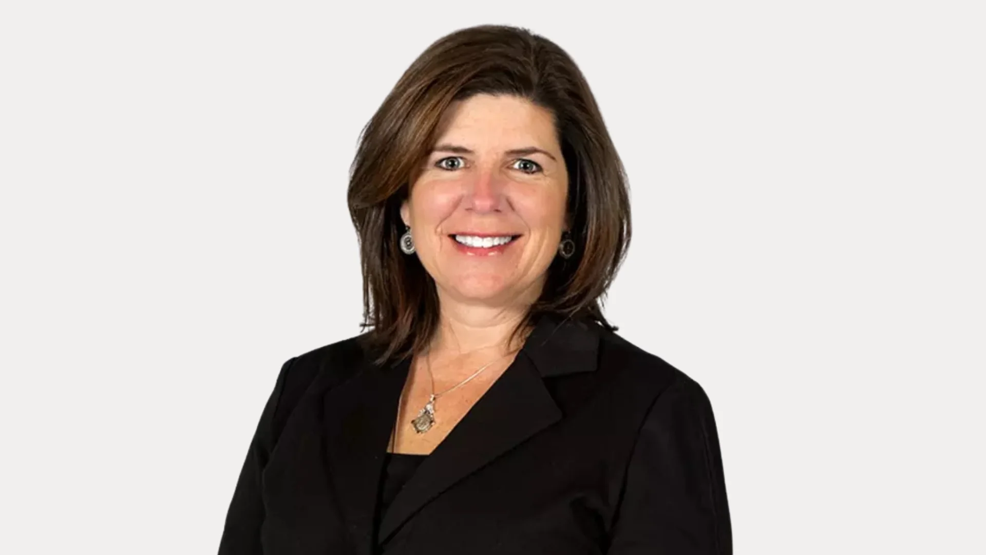 Colleen Holmes Real Estate Broker/ Owner & License Partner at Adirondack luxury estates Colleen Holmes Real Estate Broker/ Owner & License Partner at Adirondack luxury estates